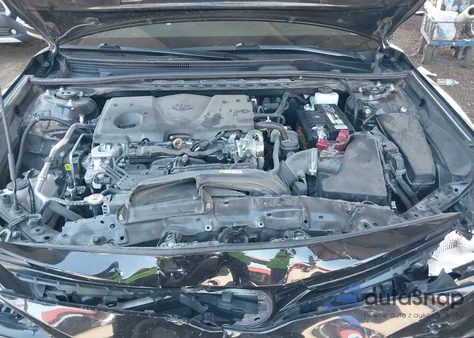 2022 Toyota Camry Le z USA, uszkodzony, nr VIN 4T1C11AK7NU716907